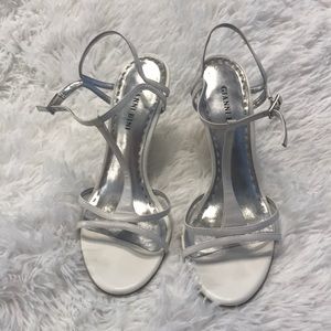 Gianni Bini white wedge sandals